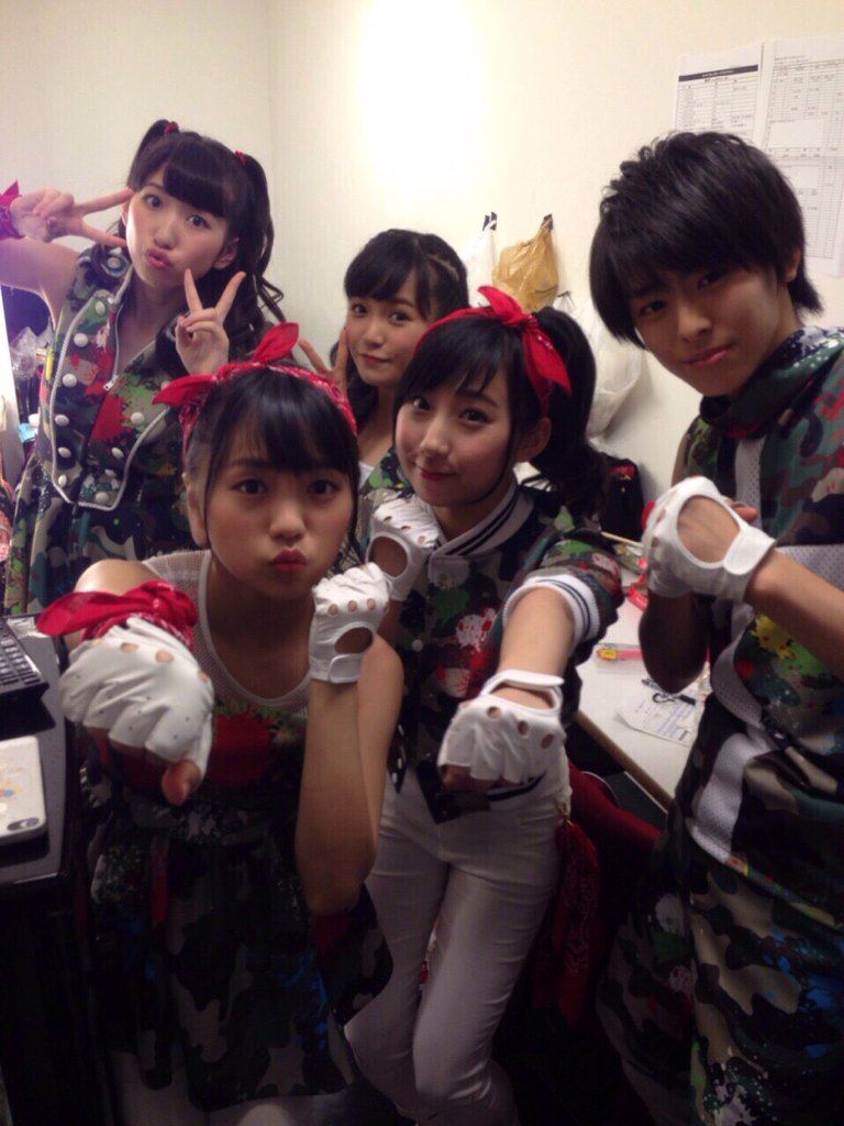 Dream5staff's tweet photo. 今日はDream5の6周年記念日です😊沢山のおめでとうメッセージ本当にありがとうございます！！
6周年記念ライブも気合い入れていきます！楽しみにしていて下さい✨メンバー一同より

#Dream5 #お誕生日 https://t.co/KZLiqnyUXh