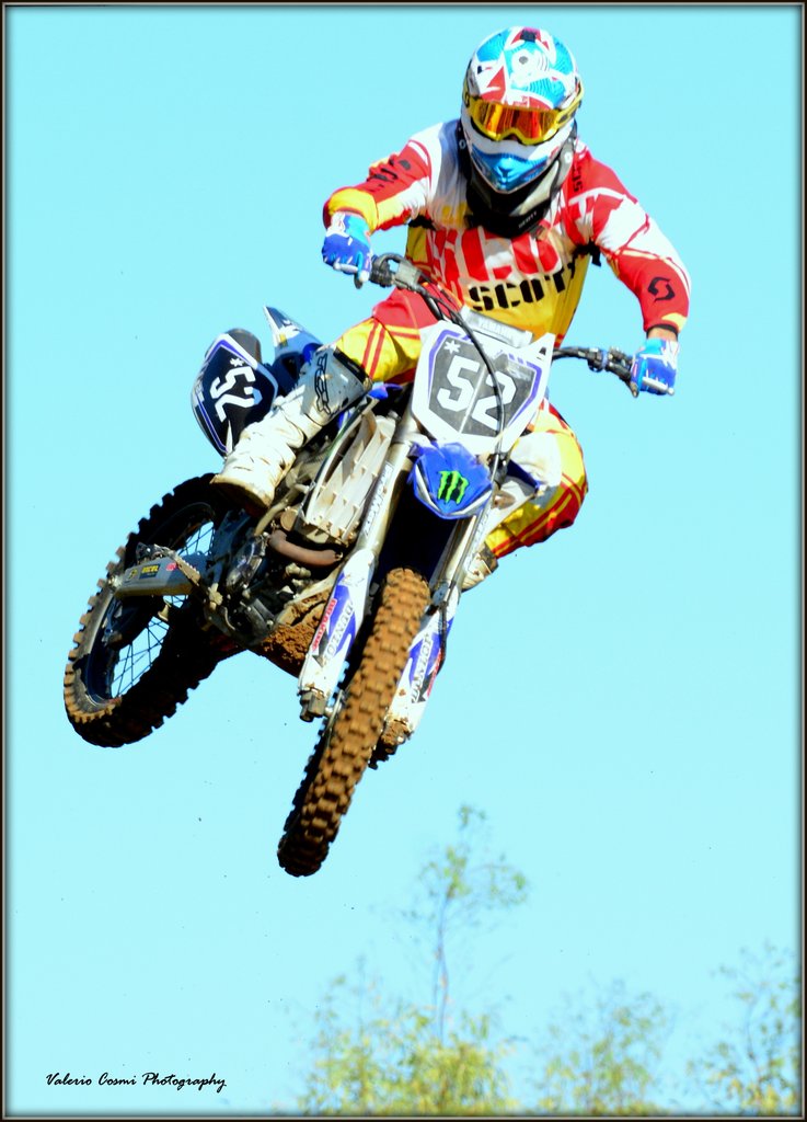 ValerioCosmi's tweet photo. Grande successo x Federico Pica che alza la coppa.  Motocross ASI che si è disputato a Latina 
Photo Valerio Cosmi https://t.co/Q0MT1xymbZ