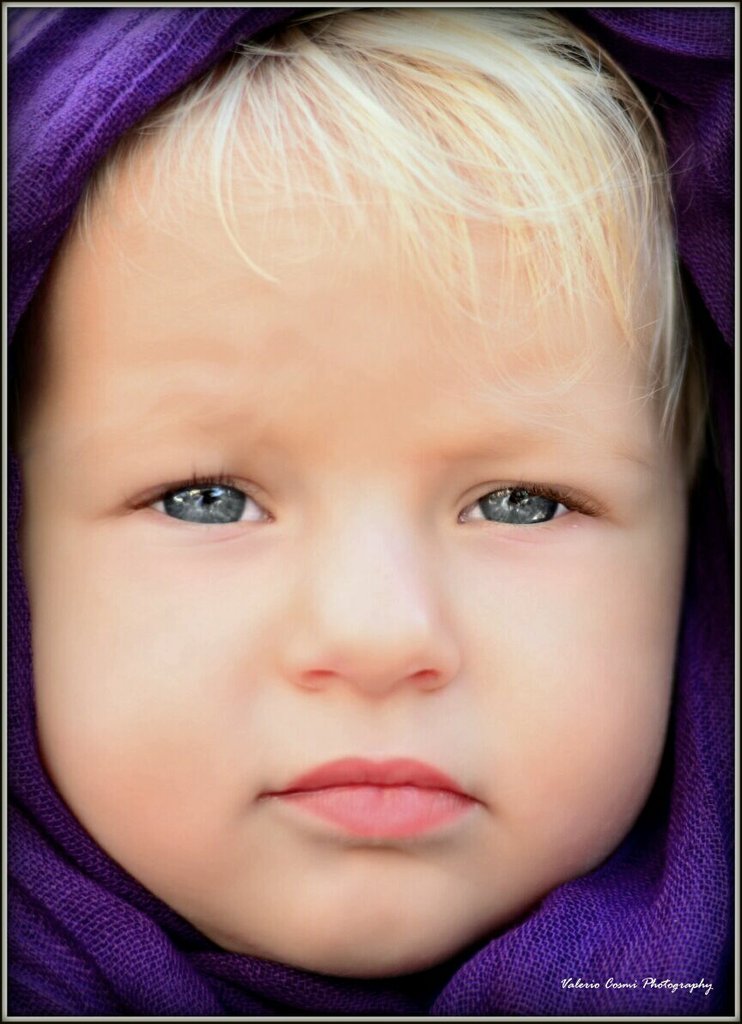 ValerioCosmi's tweet photo. La baby Ariel incanta il pubblico dei Socia Network 
Photo Valerio Cosmi https://t.co/NVyx6smaWF