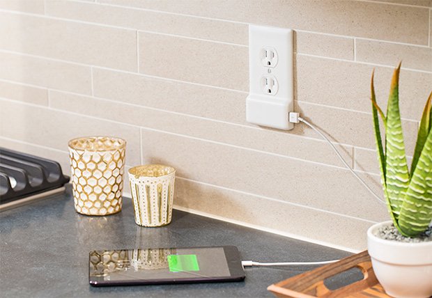 yazikix's tweet image. USB Power Made Easy! #SnapPower Charger! stupiddope.com/?p=397487 #stupidDOPE