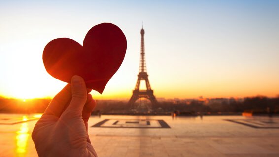 TeoriEgitim's tweet photo. Twitter'a like butonu yeni gelmis olabilir, biz Paris'i her zaman seviyoruz ❤️ https://t.co/r2Rfdp0prG