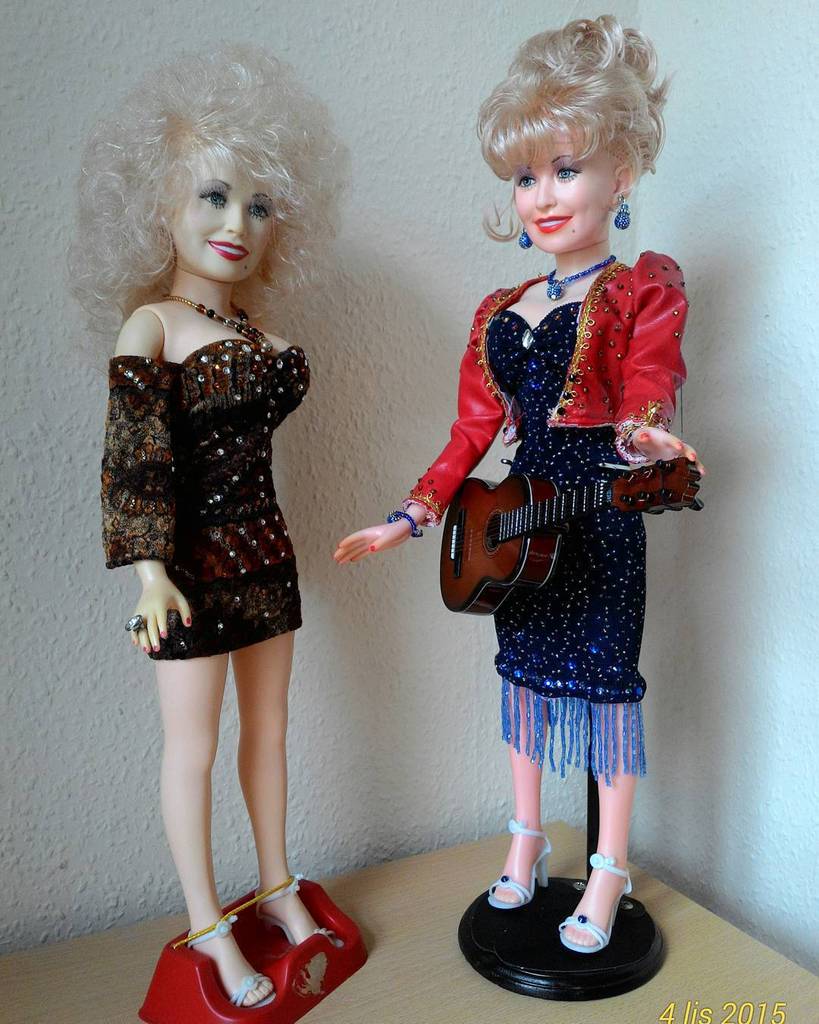 dolly parton barbie doll