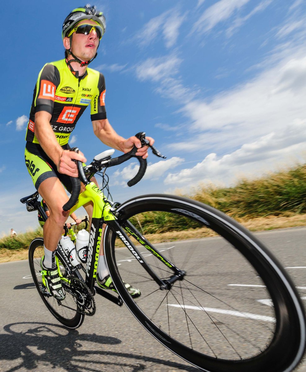 Ondřej Bambula ukončil profesionální kariéru. Děkujeme za odvedenou práci a přejeme štěstí!🏁 bit.ly/1NdrvM1