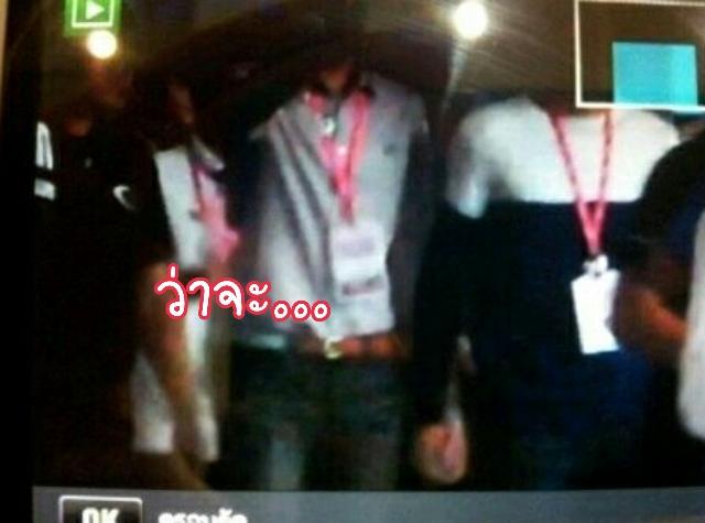 bossanovababe's tweet photo. คุณกิตติคะ!!!! ดิฉันไม่เข้าใจ ทำไมคะทำไม!!!! ทำมายยย~~~ 😝 #WelcomeToKrisYeolMonth https://t.co/r4neBktUQR