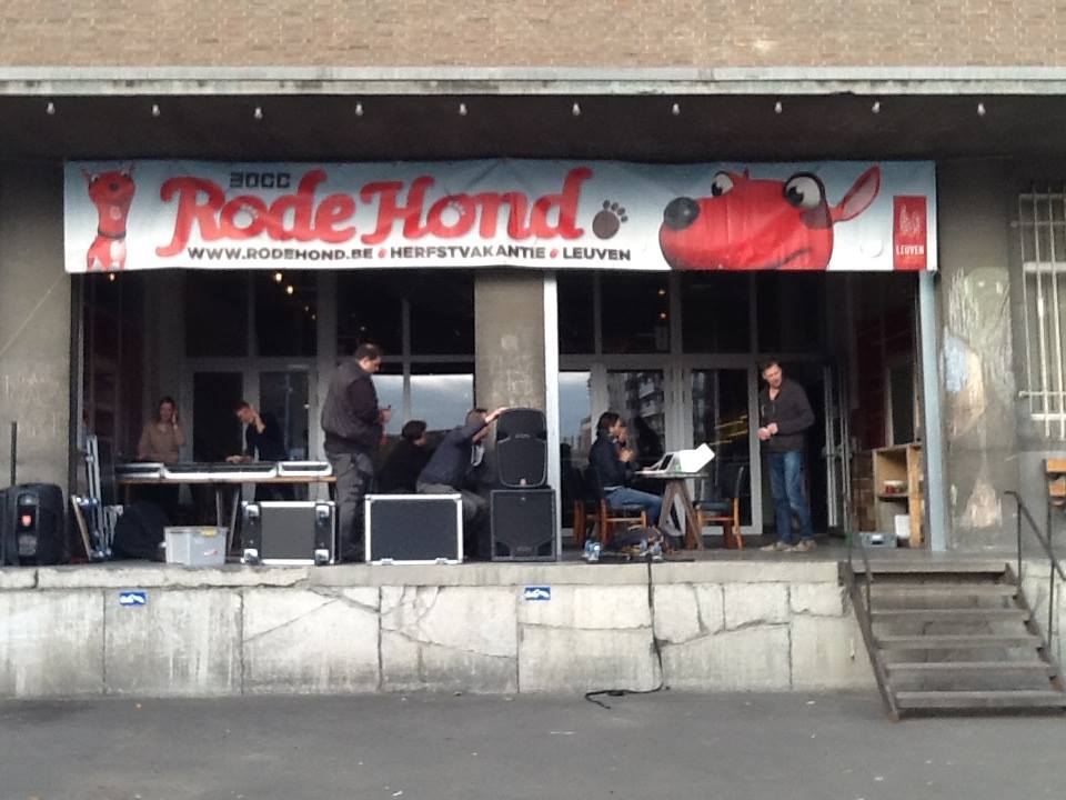 Soundcheck op het plein! Vanaf morgen 4 dagen feest voor kinderen &amp; gezinnen, inclusief gratis rollerdisco #rodehond