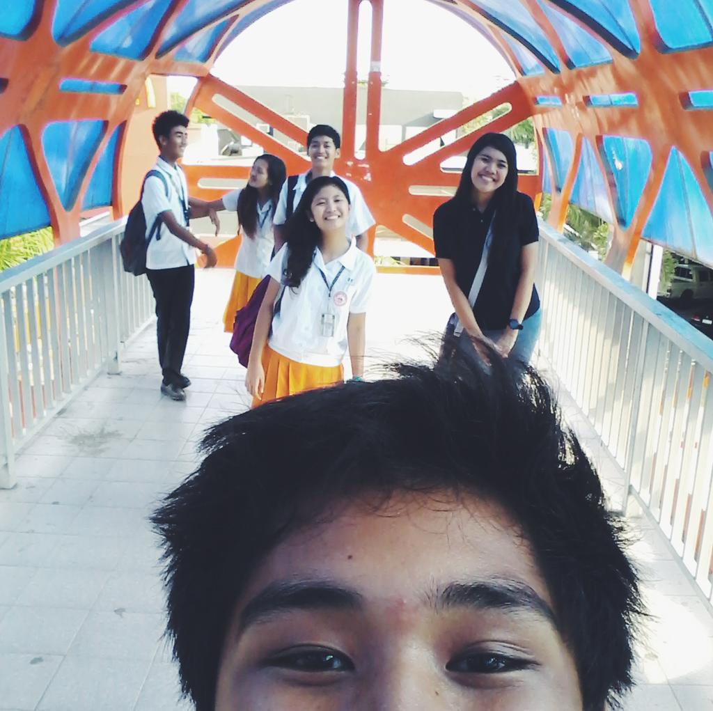 Iaaan_Ocampo's tweet photo. @JedidiahRuth @jgsummer_ @jcpancho_x @MGTejones #Totep #Jaiyle
Tropang overpass haha๐๐ https://t.co/GJrmmSCukf