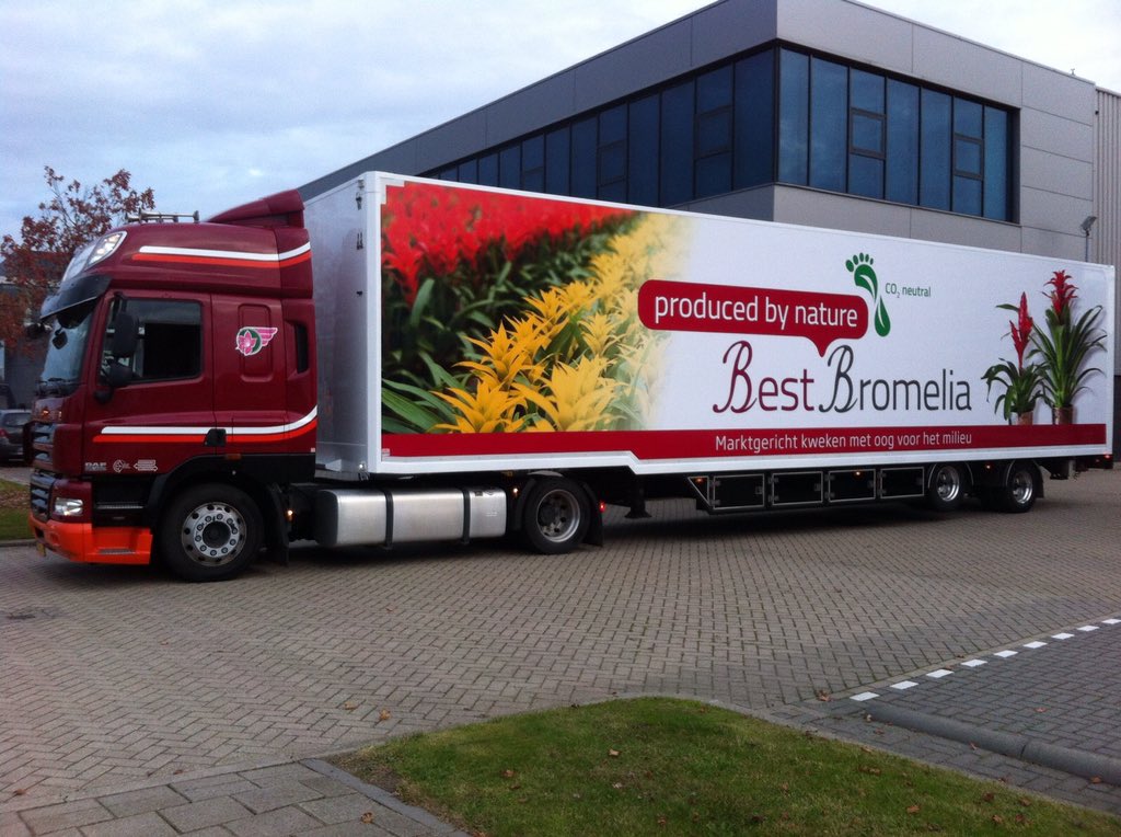 Wow! Wat een gave trailer voor <a href="/BestBromelia/">Best Bromelia</a> <a href="/Lcvanbuytene/">barry hijdra</a>  met #geowell reclame! #trailerreclame