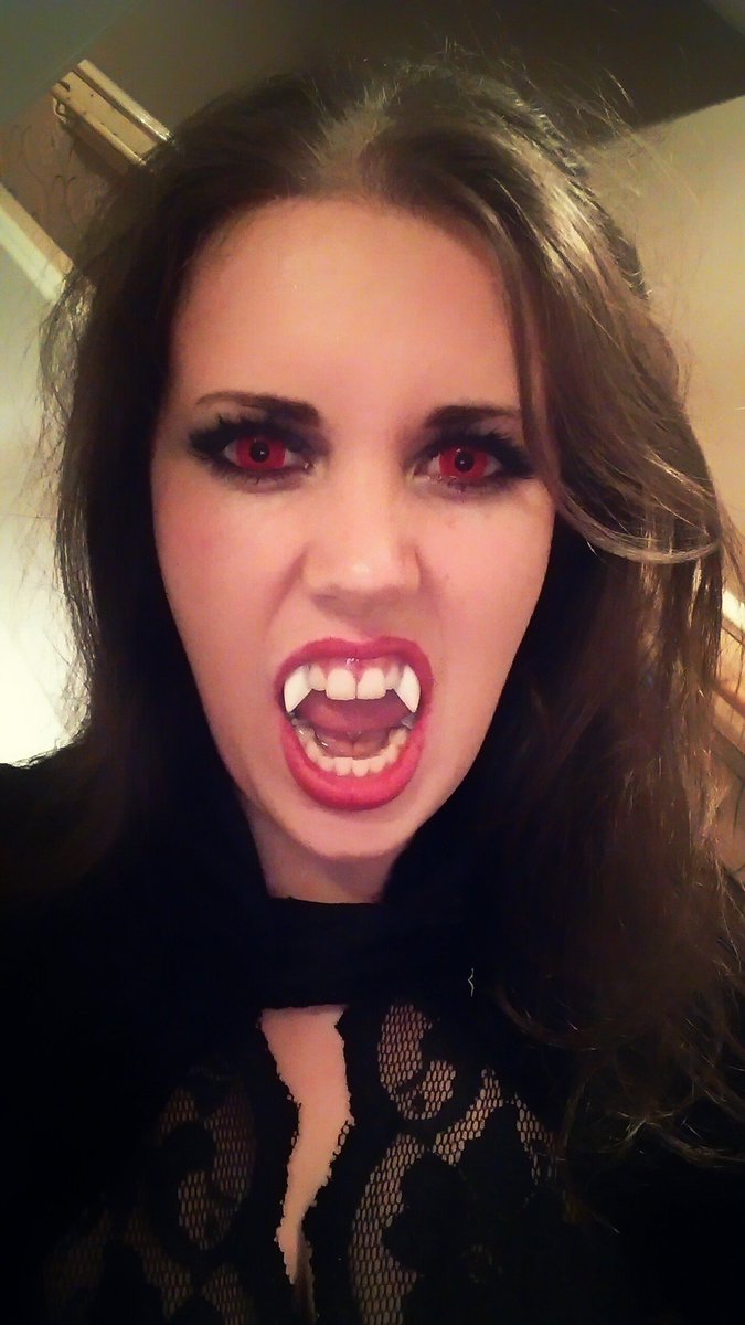 KatWyness's tweet photo. Vampire! https://t.co/jg1tTYtKTe