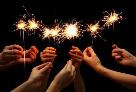 LancsTextiles's tweet photo. Where will you being going in #Lancashire ?🍂☃ #sparklers #almostbonfire #fireworks #family @lancashirelife https://t.co/q58Vr3Dsco