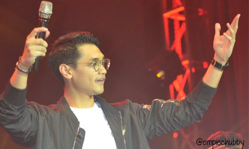 empie88's tweet photo. Full Video Konser Cinta Musik Indonesia - Special Show @afgansyah_reza https://t.co/6Dymiz43xP #kcmi2015 @KonserCMI https://t.co/IjBIcT9cT9