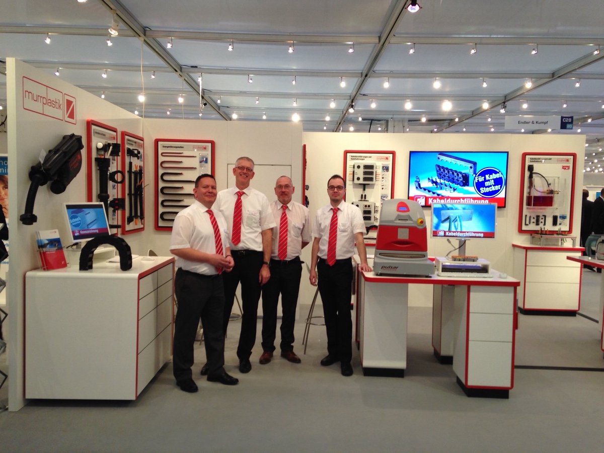 murrplastik's tweet photo. Wir freuen uns auf Euren Besuch zur #fmb2015 in Bad Salzuflen. Unser Messeteam erwartet Euch schon! @induux_de #ixn https://t.co/BqS5LSBPcY