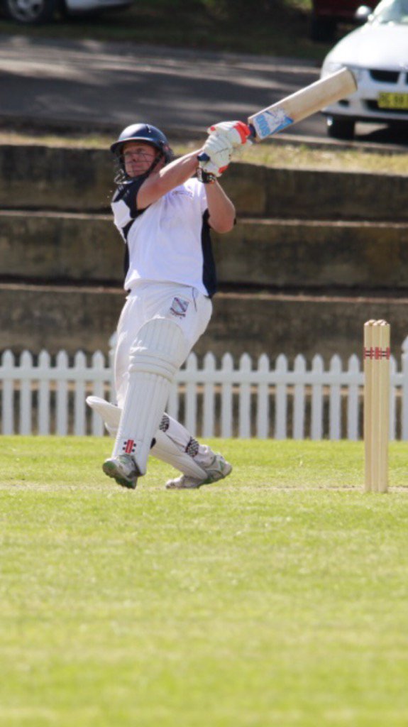 Glad to Back having a hit before pre season starts with the new bat from <a href="/SthnCrCricket/">SouthernCrossCricket</a>
