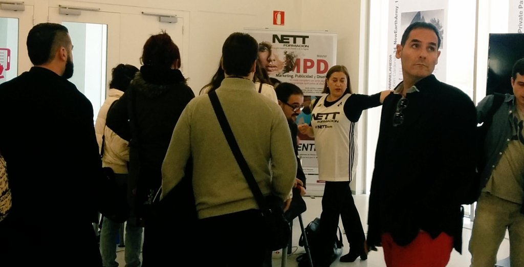 NettDigital's tweet photo. #NETTteam preparando todo para que comience #talentic el eventazo de #empleo para #talentosdigitales en #zaragoza https://t.co/rdQn3giRUc