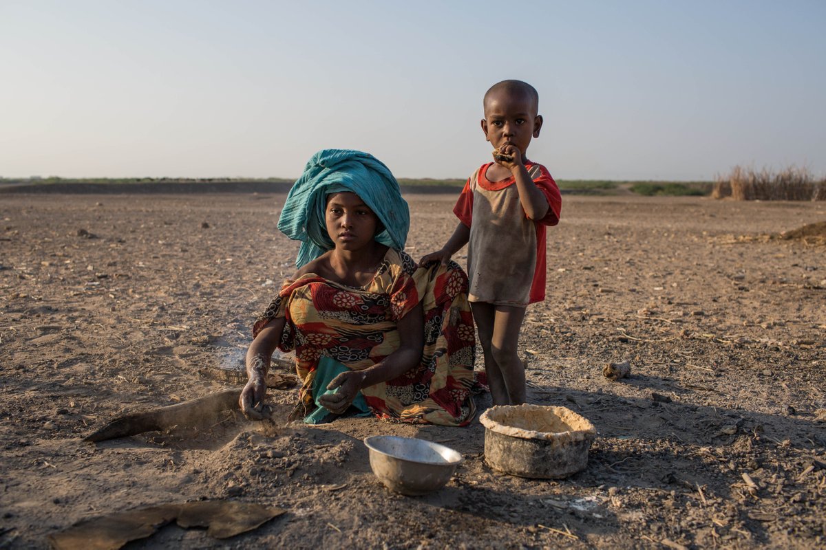 UNICEFEthiopia's tweet photo. Changing weather patterns lead to food insecurity in #Ethiopia https://t.co/orHmu32GsB @WFP_Ethiopia #ElNino https://t.co/gipAYW2WEU