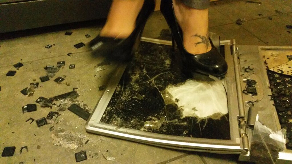 mytrashedheels2's tweet photo. #crush https://t.co/7IXPA5JWEM https://t.co/JC6U7ZoN82