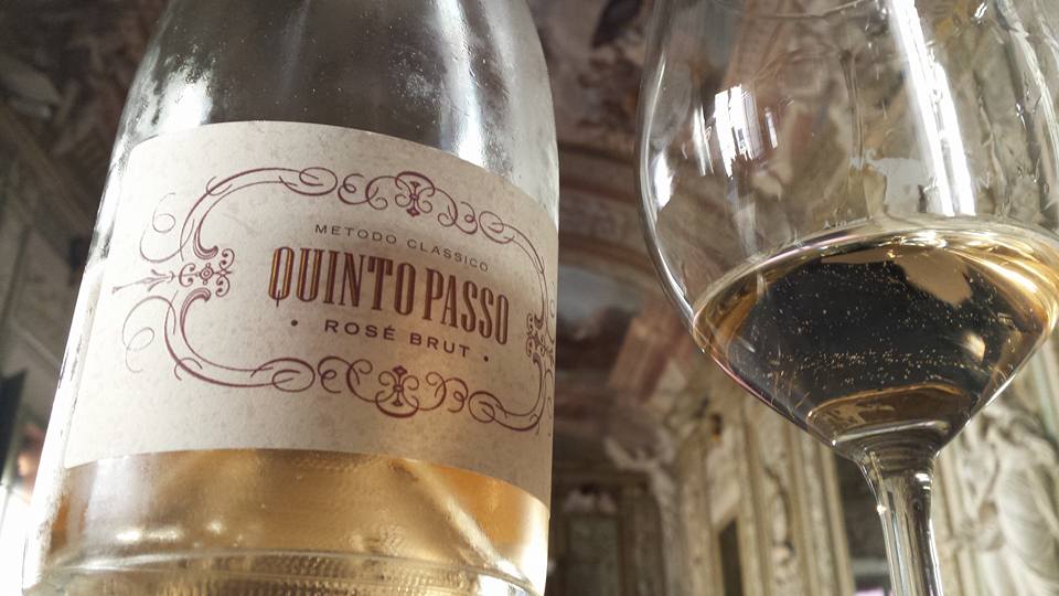Quintopasso's tweet photo. Finezza, energia, piacevolezza. Siete pronti per assaggiare i nostri  #Sorbara #MetodoClassico #Quintopasso? #Merano https://t.co/k5kVRPWEvc