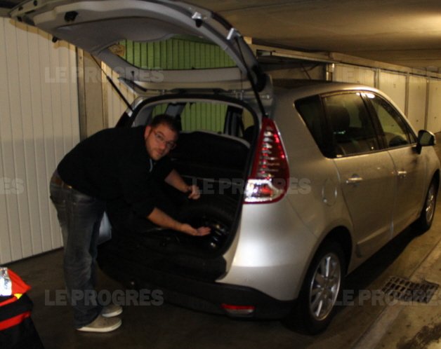 MondeAuto's tweet image. Le contrat d’achat de sa voiture comportait une erreur de garantie buff.ly/1H2obXj