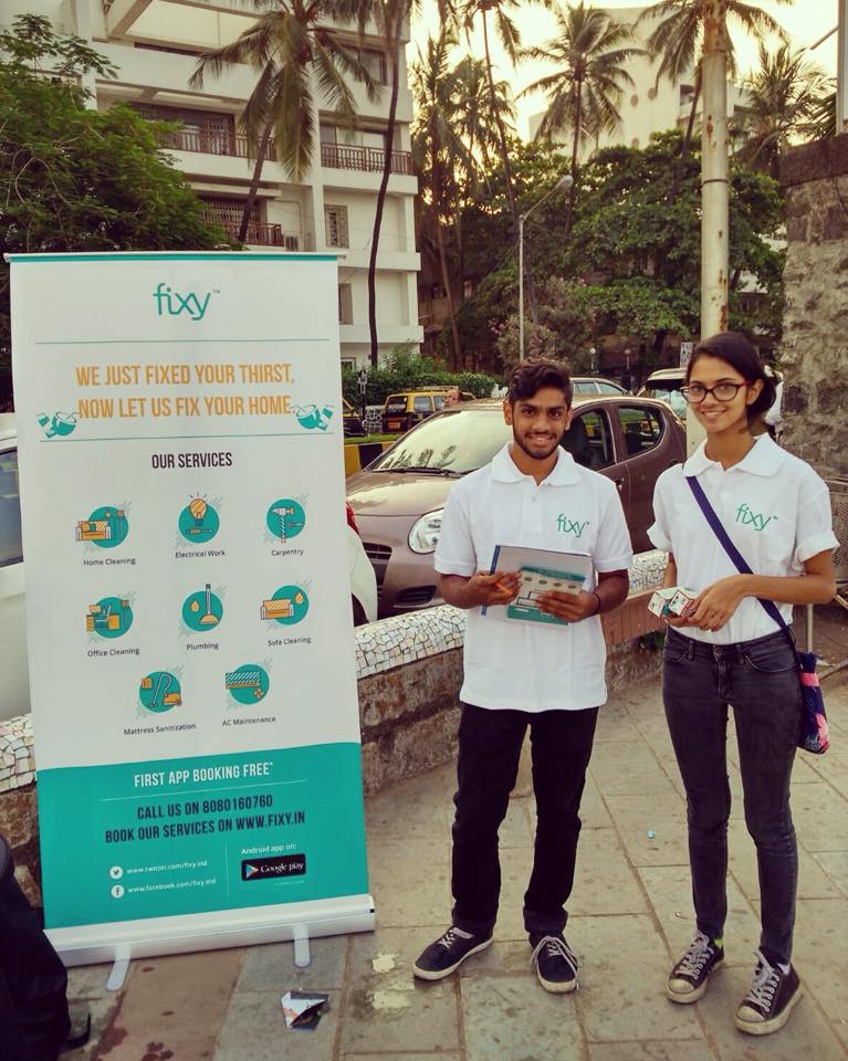 fixy_ind's tweet photo. When your girlfriends taller than you, Don't worry Fixy can fix that too! :') #fixingmadeeasy #startuplife #Mumbai https://t.co/yZvdQoG8g9