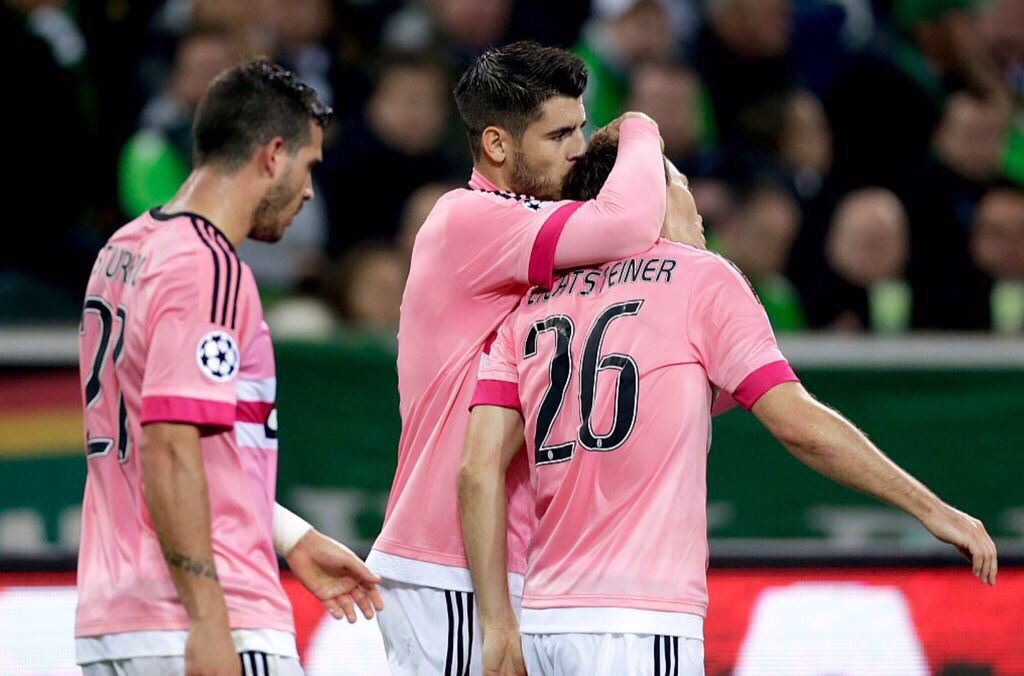 AlvaroMorata's tweet photo. Gran noticia para todos tu gol, mejor noticia que estés de vuelta!! #ForzaJuve https://t.co/DXsZ4THzXq