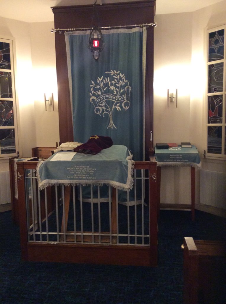 BoroughmuirRMPS's tweet photo. Visit to Edinburgh Synagogue with RMPS teachers https://t.co/CytbEyN5KQ