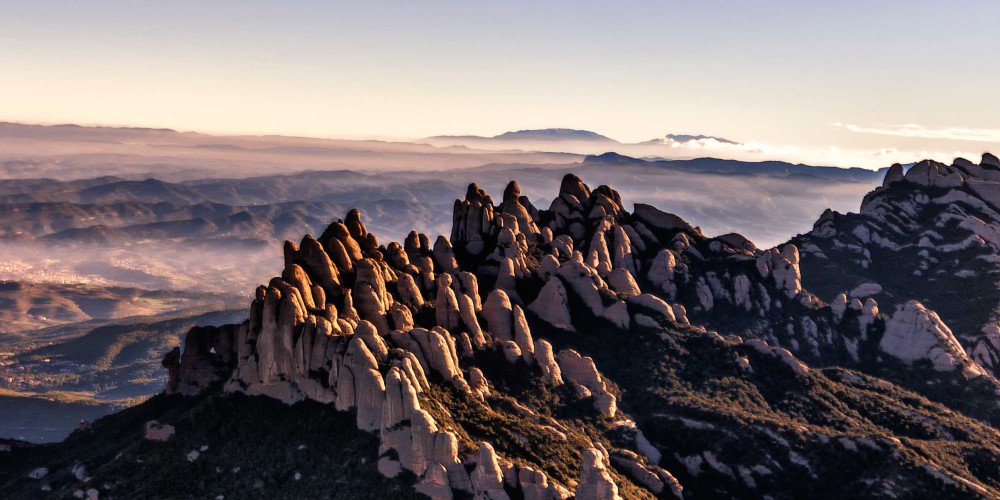 gerisMM's tweet photo. És amor o és obsessió? MONTSERRAT ENAMORA! #montserrat https://t.co/XiMeeTuct9