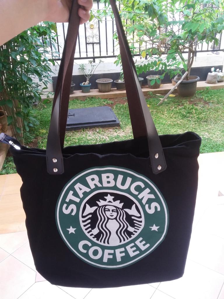 GianaFeb's tweet photo. Thankyou @EmubaShop @ShopeeID pesananku ud sampai bagus bgt bs buat kuliah + jalan2
free ongkir se-Indonesia &amp; murah https://t.co/EWjXROK1Qa
