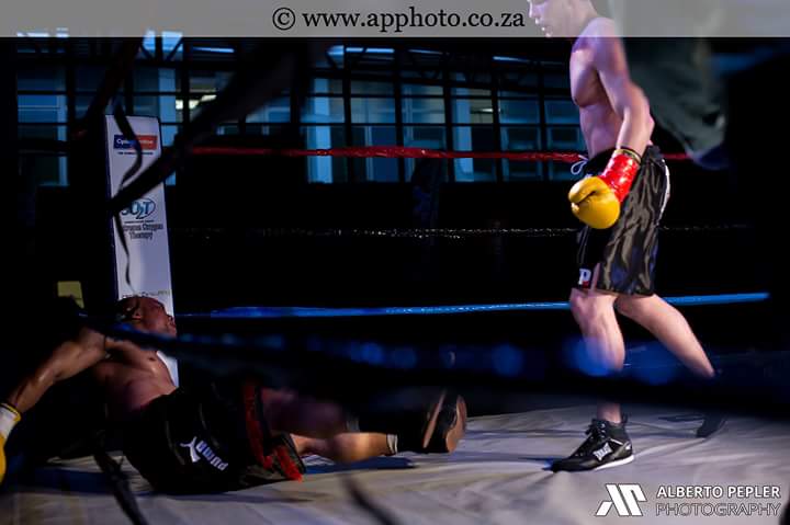 TricoreMMA's tweet photo. #Tricore #Fighter Bloed making his #Debut and #Winning his first #Pro #Boxing #fight. Well done Bloed! Keep it up. https://t.co/2BqYRew68I