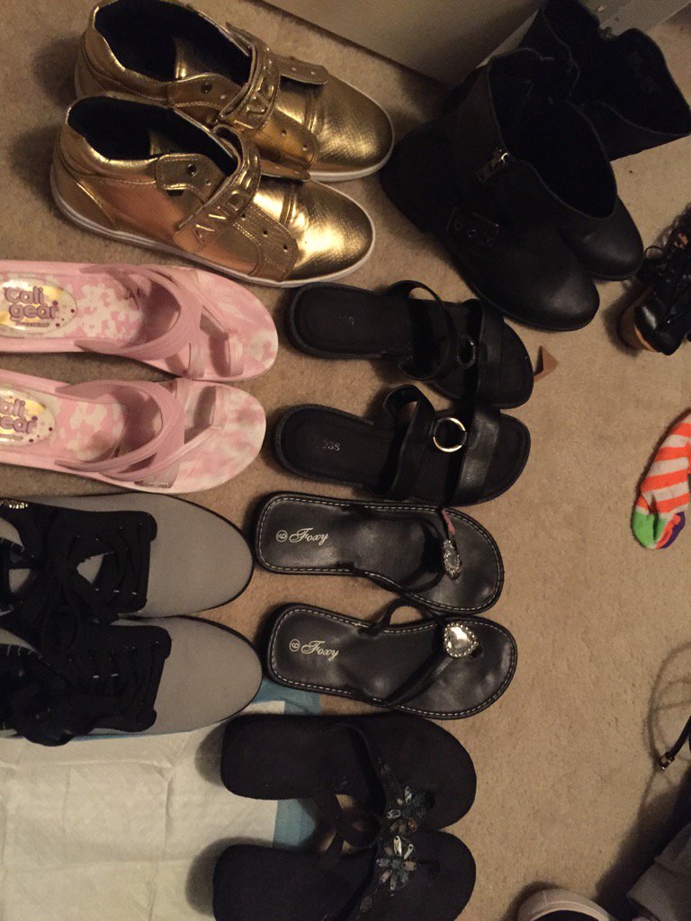PowellSherl's tweet photo. Shoes shoes shoes https://t.co/ZsauhTQ2DG
