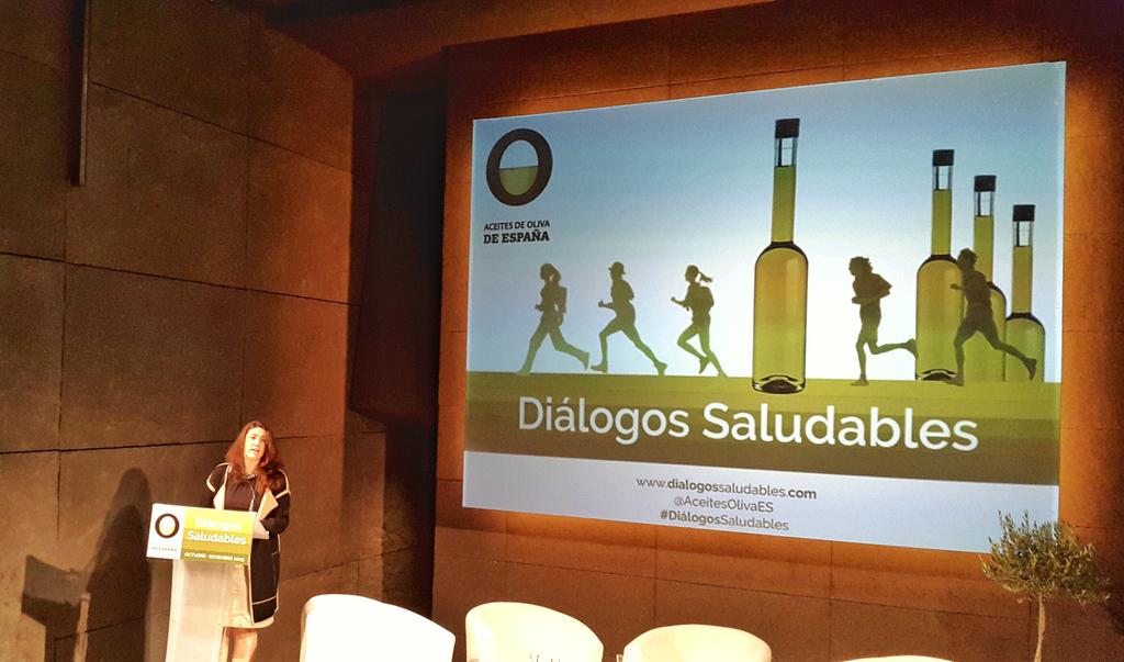 Aceites Oliva España (@aceitesolivaes) on Twitter photo Inaugura #DiálogosSaludables <a href="/teredeoliva/">Teresa Perez Millan</a>, gerente de la Interprofesional del Aceite de Oliva Español. Inaugura #DiálogosSaludables <a href="/teredeoliva/">Teresa Perez Millan</a>, gerente de la Interprofesional del Aceite de Oliva Español.