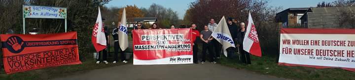 FNJena's tweet photo. Deutsche wehren sich heute erneut gegen das geplante Erstaufnahmelager in Gotha. #Gothablockt https://t.co/MrJ5OdfbIB