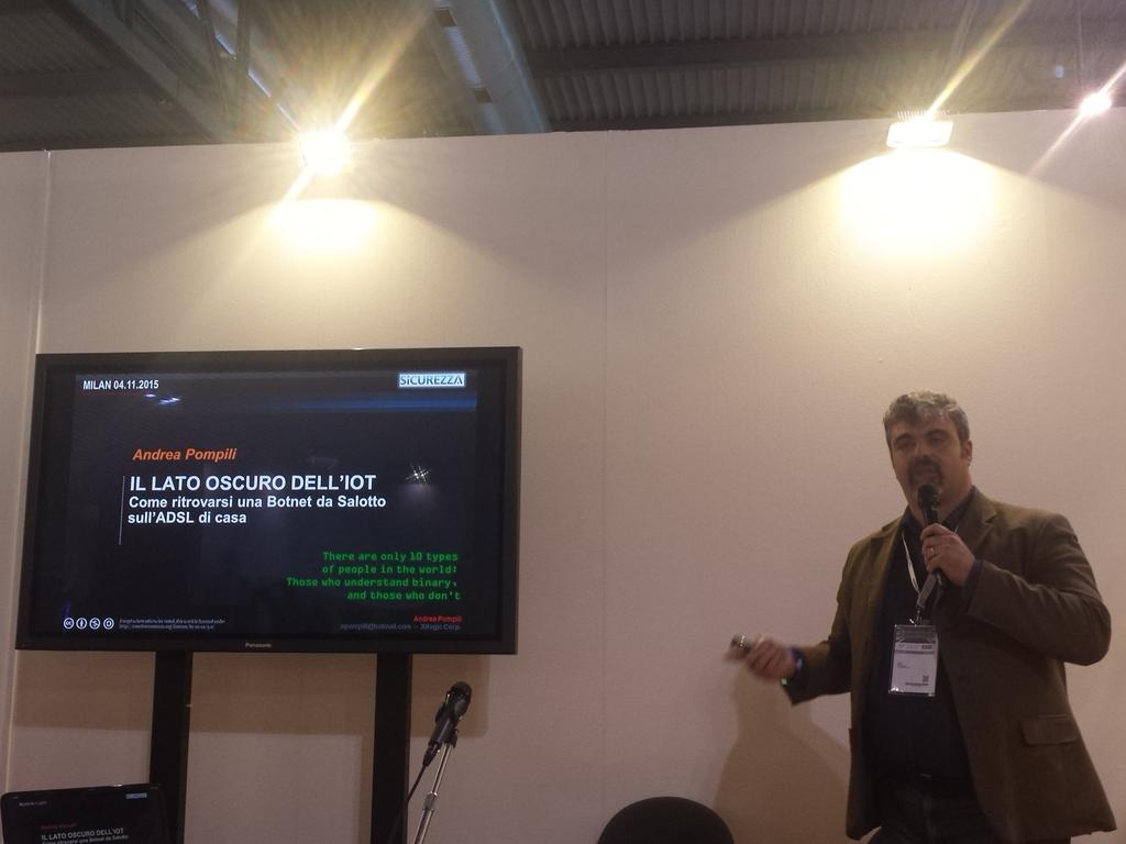 DigitalicMag's tweet image. Il lato oscuro dell&apos;IOT con Andrea Pompili al convegno #DigiIOT @franciungaro
