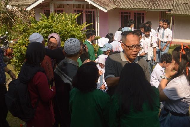 osismata's tweet photo. Kesedihan dirasakan oleh Semua Kepengurusan Osis &amp; Guru https://t.co/y6awB2SMKH