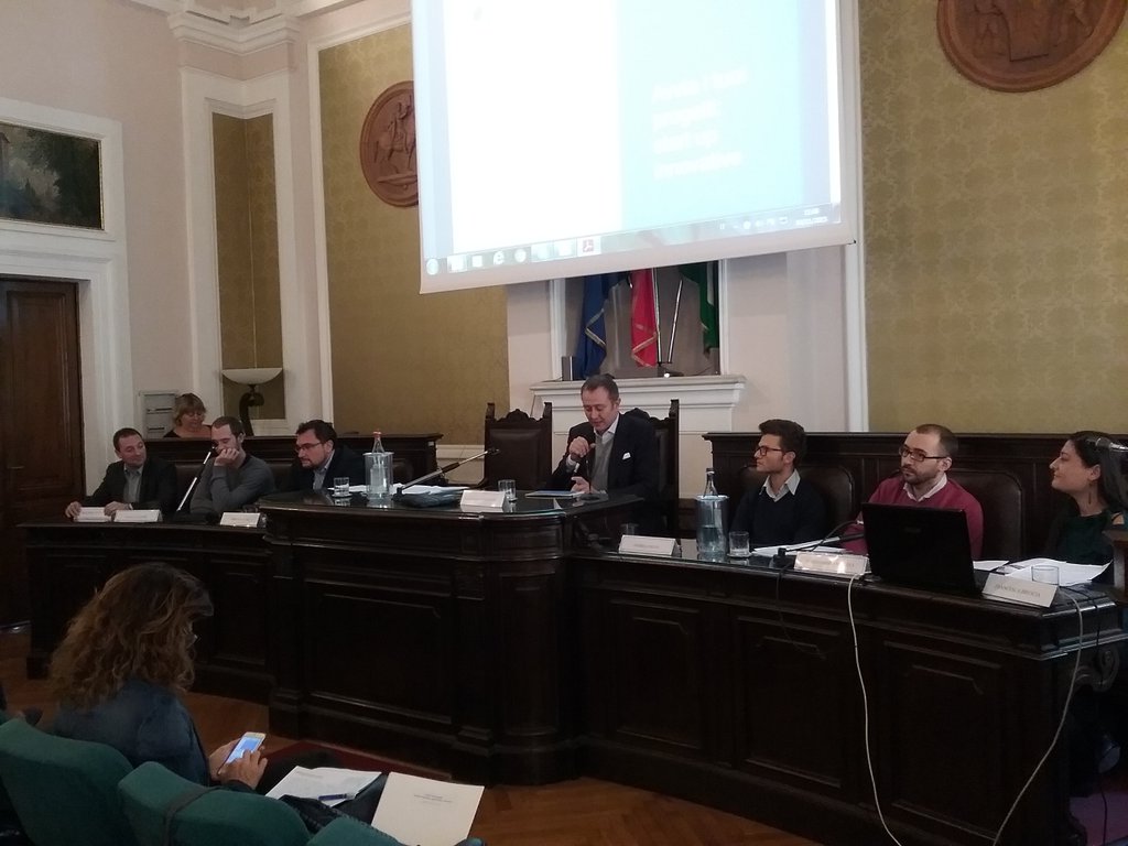 PAVIASVILUPPO's tweet photo. Parola a #startupper e #incubatori pavesi!Ora tocca voi!#CCIAA  #pavia #mettersinproprio @unioncamere @MinSviluppo https://t.co/Jf3iv1FDcO