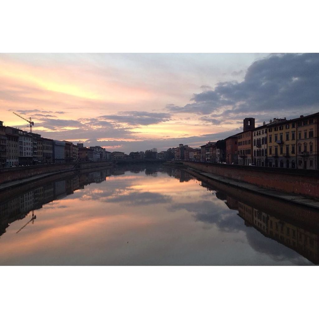 tuscanygram's tweet photo. Quando i filtri non servono. #pontedimezzo #pisa #pisavituperio #lungarno #mediceo #lungar… https://t.co/onjzwLCMmY https://t.co/wdqgyWiEb5