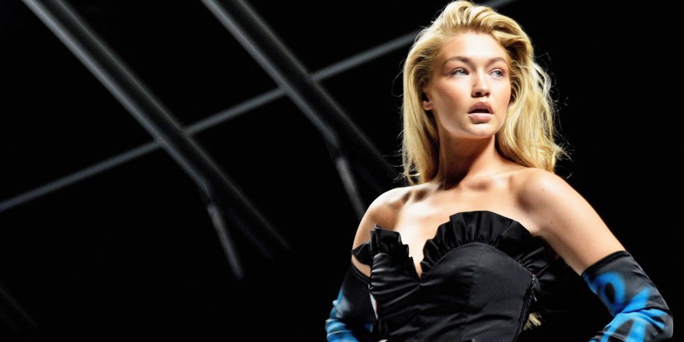 ELLEmagazine's tweet photo. Congress Is Fighting to Protect Underage Models From Being Exploited https://t.co/RYWz26bFx5 https://t.co/mgYdeVyFss