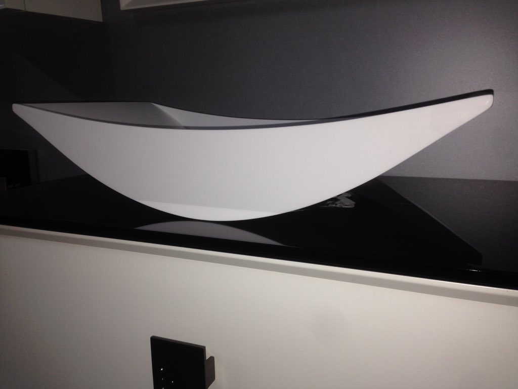 ar_solidsurface's tweet photo. Lavabo realizado en @HIMACSEurope alpine white por @ar_solidsurface #himacs #diseño #baño #interiorismo https://t.co/E3XOeNg7BU