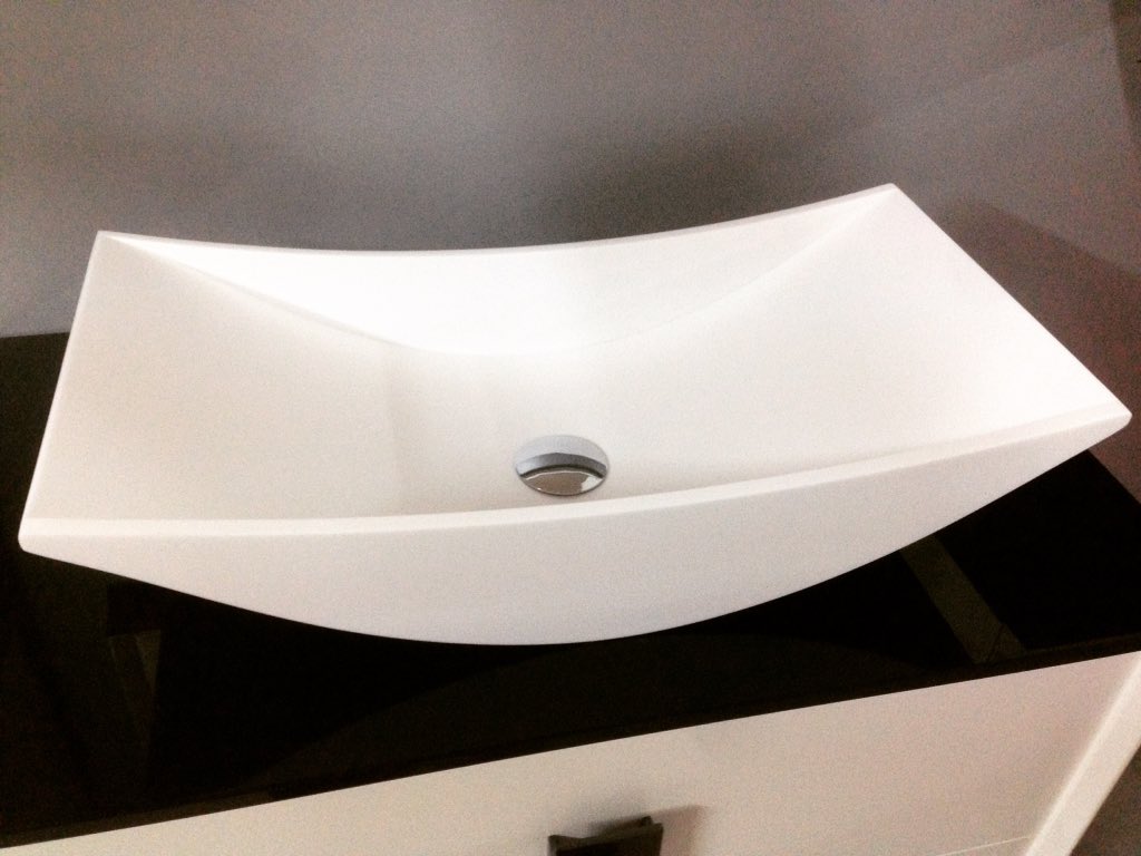 ar_solidsurface's tweet photo. Lavabo realizado en @HIMACSEurope alpine white por @ar_solidsurface #himacs #diseño #baño #interiorismo https://t.co/E3XOeNg7BU