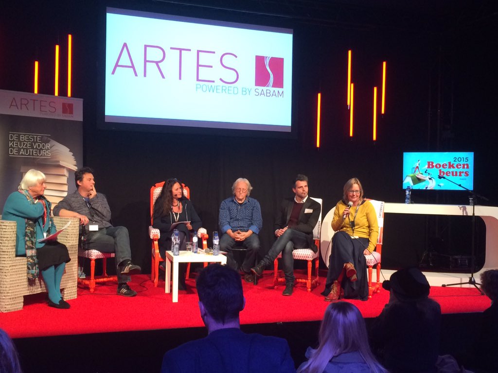 Panelgesprek <a href="/Boekenbeurs/">Boekenbeurs</a> met <a href="/1Sabine_De_Vos/">Sabine de vos</a> <a href="/DoVanRanst/">Do Van Ranst</a> Marc de Bel, Michael De Cock, Els Aerts &amp; Annemie Leysen
