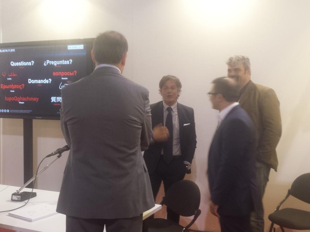 DigitalicMag's tweet image. Si conclude con successo del convegno #digiIOT vi aspettiamo al #VillageDigitalic a @SICUREZZA2015 @franciungaro