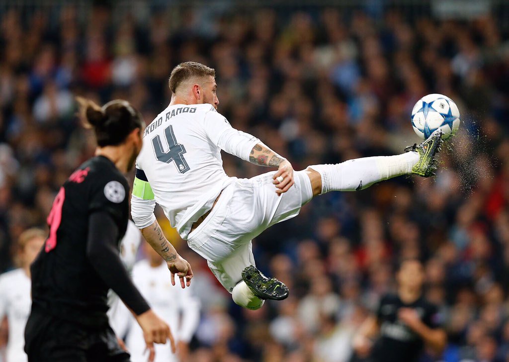 SergioRamos's tweet photo. Debes realizar por lo menos un movimiento diario que te acerque un poco más a tu meta. (Bruce Lee) https://t.co/TzcTFTjZa4