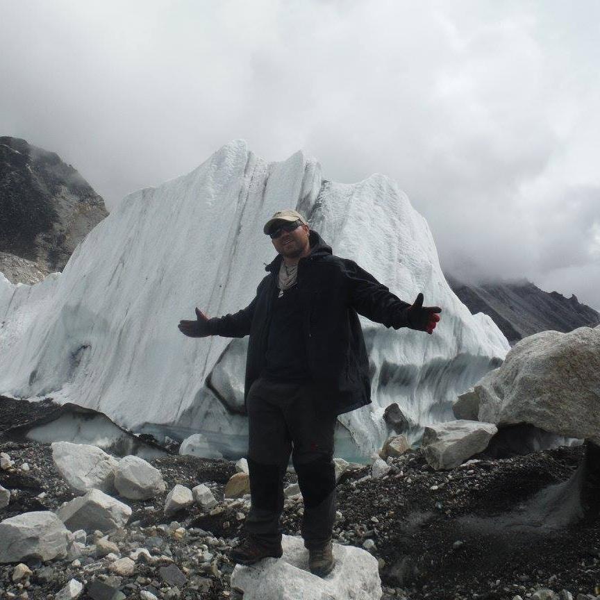 AccentAdventure's tweet photo. At the foot of the #KhumbaIceFall at #EverestBaseCamp! #tbt #Nepal2015 #September2015
https://t.co/7KYhU8gFZd
#trek https://t.co/nEW9VkrKvM