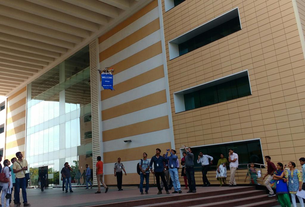Hyd_Sez_Rocks's tweet photo. Flying drone in campus!!! Employees admired to watch that....:)#smartinfyhyd https://t.co/88rutOrUI6
