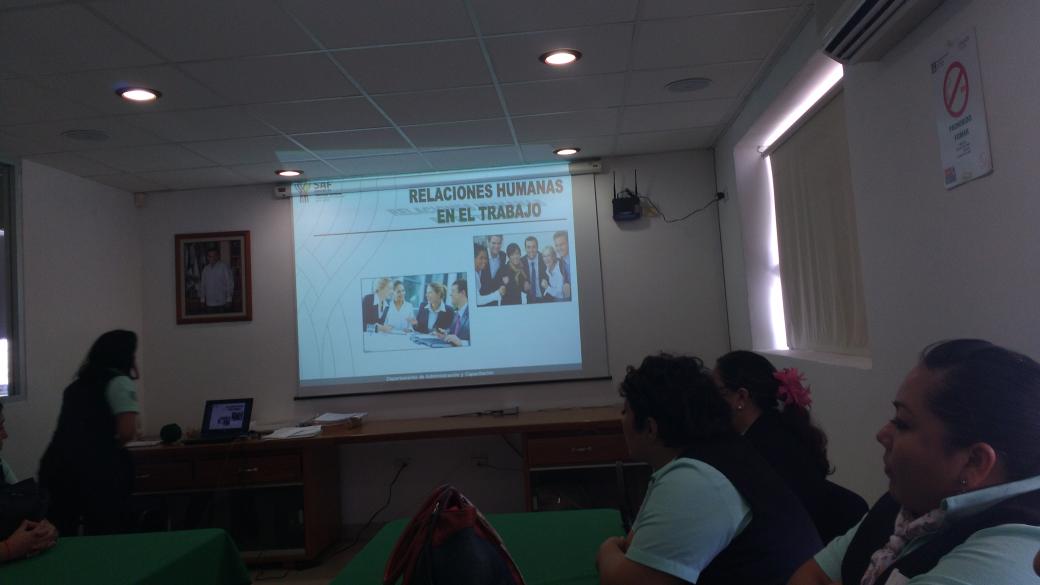 armanpalomeque's tweet photo. Tomando curso de relaciones humanas japay innovando siempre https://t.co/bOxZdVlqoj