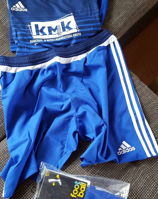 TSVvon1920eV's tweet photo. In neuem Gewand zu alter Stärke: II. Herren heute im Heimspiel gegen den TuS #Kirchdorf 2! #Wetschen https://t.co/w4OfhNUaQj