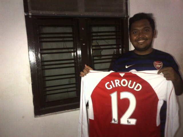 YoGiroud's tweet photo. What a goal ! I proud of @_OlivierGiroud_ Na na na na na na na na na na na Giroud :D https://t.co/7XUziYhWlz