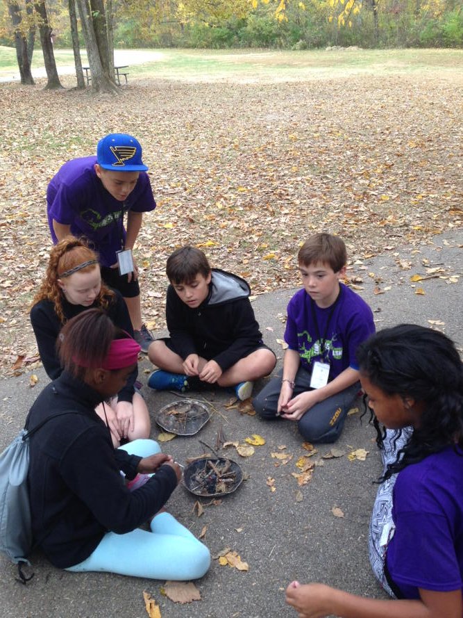 seekerLSMS's tweet photo. Two teams joined their resources to get the job done! #teamwork @LaSalleMS @LaSalleSpringsM #seekercamp https://t.co/IA5UUulNlg