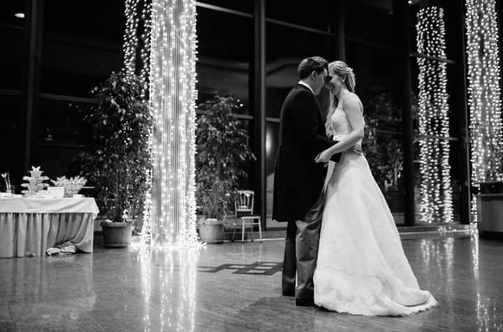 PazoLosEscudos's tweet photo. Nuestros novios siempre cuidan los pequeños detalles. Foto de @Lorena_Cendon. #Hotel #Boda #Wedding #Vigo #Galicia https://t.co/UAJ8lLacAI