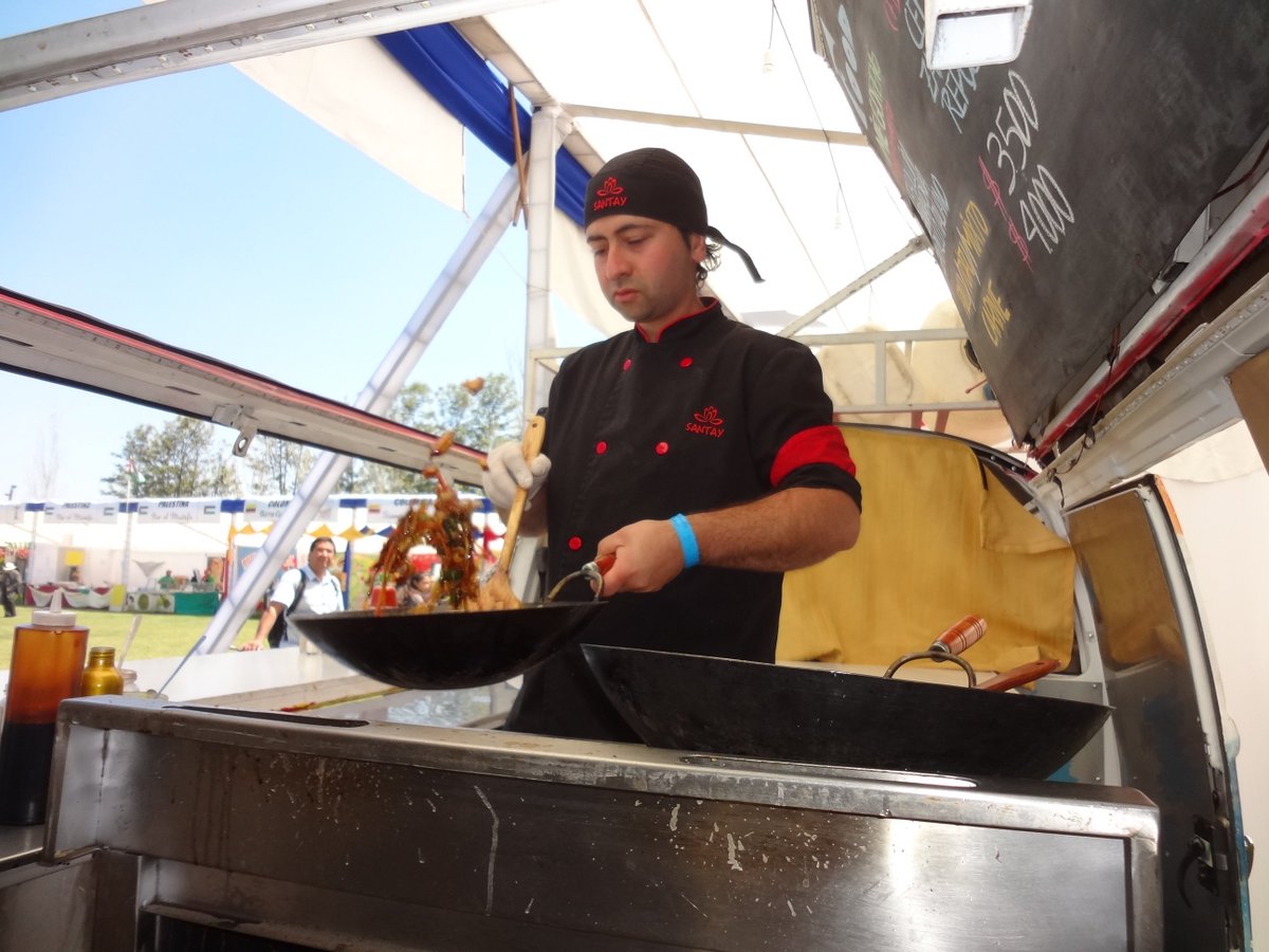 foodtrucksantay's tweet photo. @antojadoscl @PicadaCulinaria que todo el mundo lo sepa, @foodtrucksantay en la primera expo gourmet la florida https://t.co/Muhf0SL7Vo