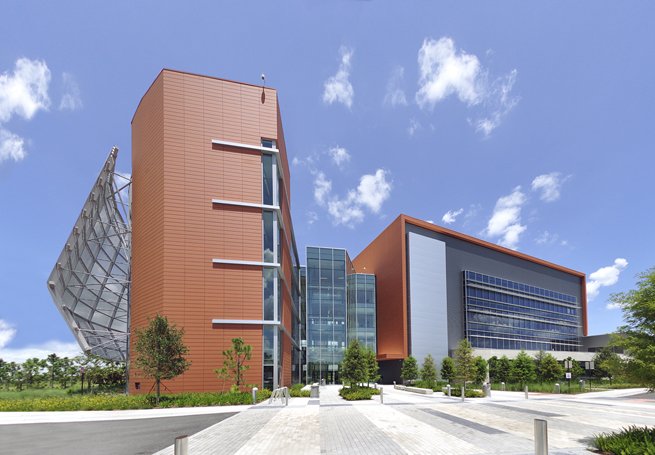 BEKBG_tweets's tweet photo. #fbf to our award-winning @USGBC LEED Platinum @UF Research&amp;Academic Center #FridayPhotoOp https://t.co/RQembEprNG https://t.co/3OG6lypGYO