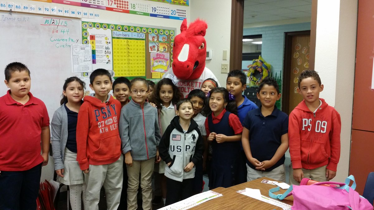 ZavalaElem's tweet photo. Zavala AI and Mrs. McGarity's 2nd grade Bilingual class with #CrockettColt for #RedRibbonWeekKickOff https://t.co/D36XD9E8Be
